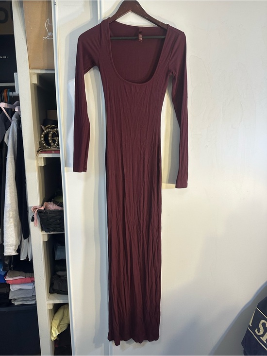 SKIMS Dresses & Skirts - SKIMS Long Sleeve Scoop Maxi Dress in Burgundy